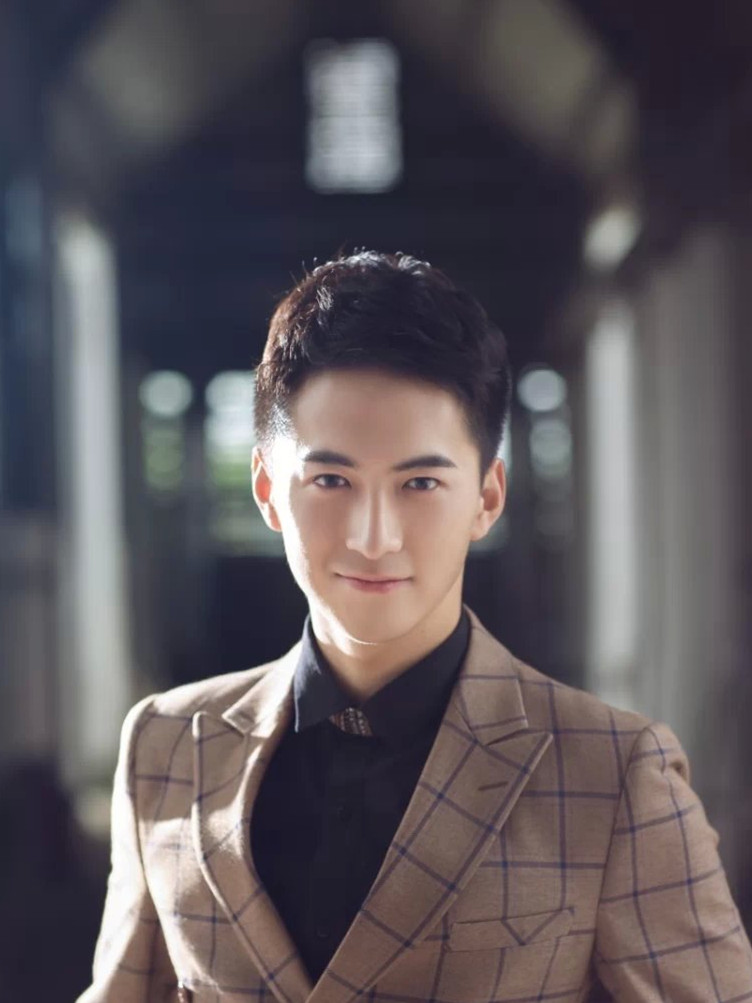 杨寒