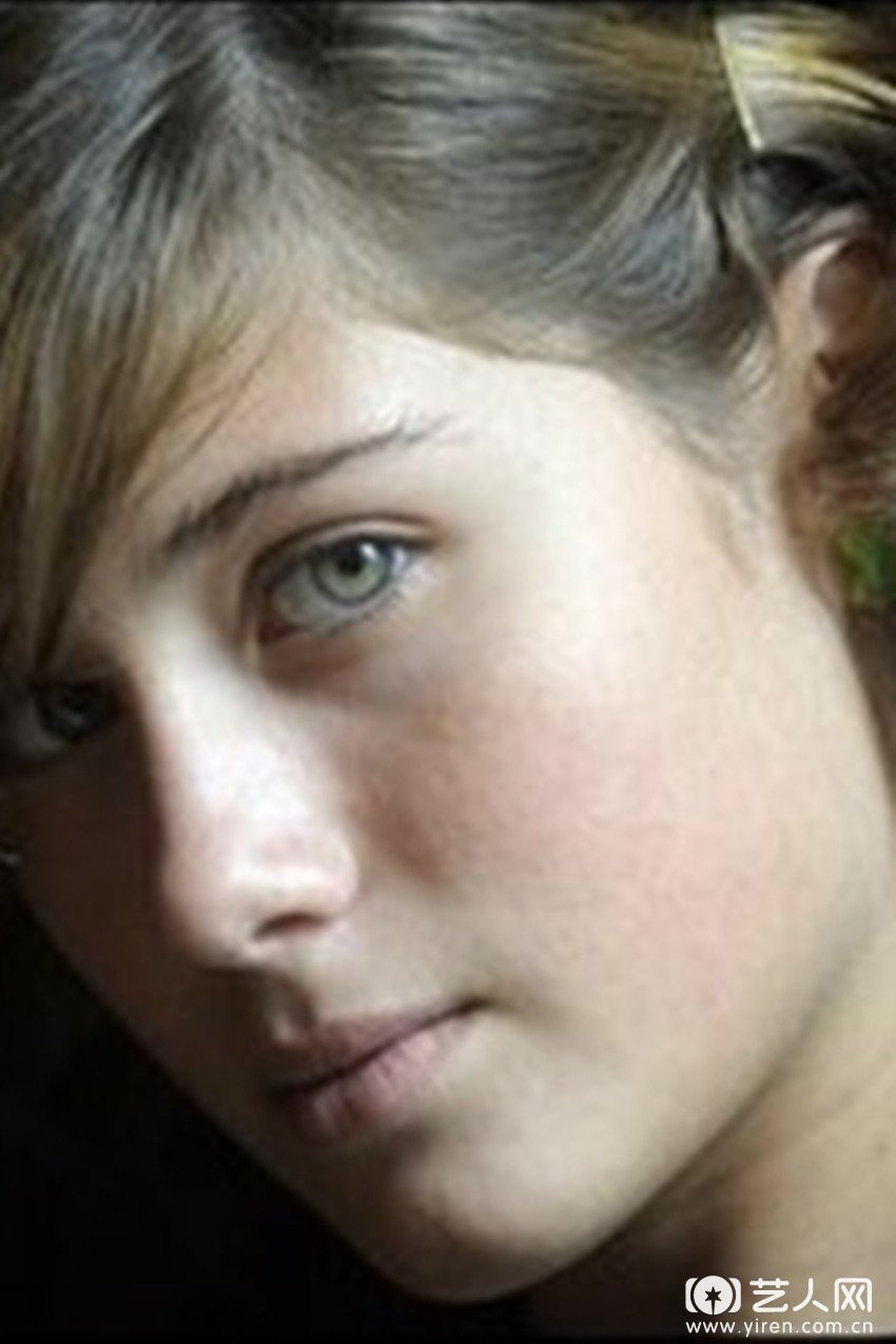 内瑞雅·卡马乔